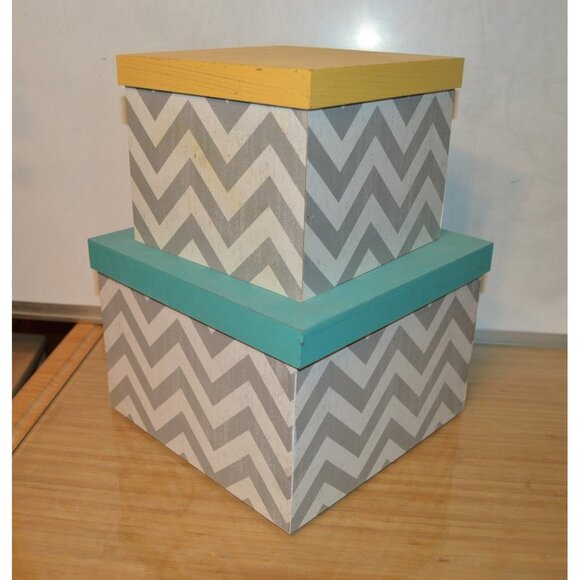 Lot of 2 Geometric Design Storage Container Box Removable Lids Nesting 2 Sizes - Picture 2 of 7